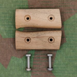 Griffschalen zu Dolchbajonett Ord. 1918 Set