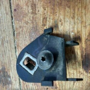 Motorraumverkleidung Halter Vorn Rechts – Cayenne 955